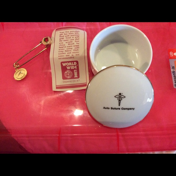 Vintage Auto Suture Company new in box merchandise - Picture 1 of 4